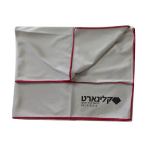 מפלשת מטלית לייבוש והברקת כוסות בלי להשאיר סיבים